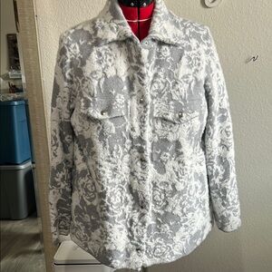 Women's Gray Floral Shacket NWOT